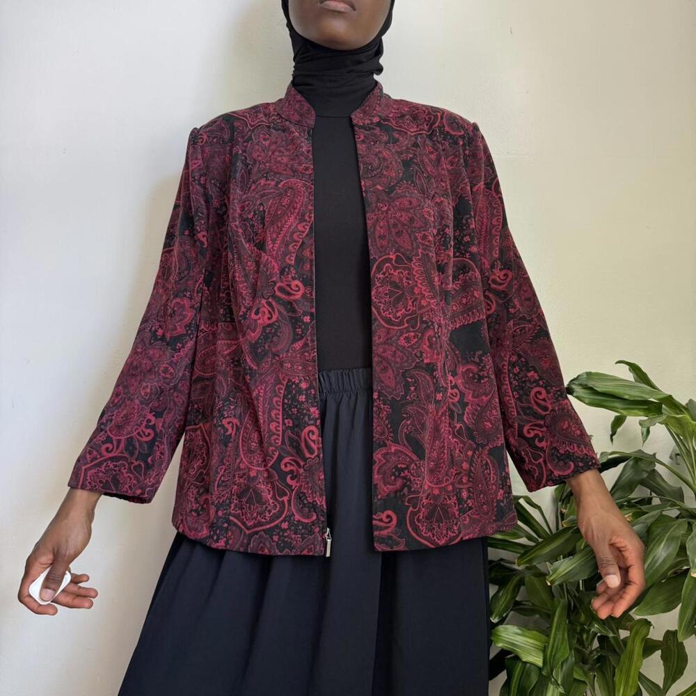 Vintage Red and black paisley print lightweight‎ zip up jacket